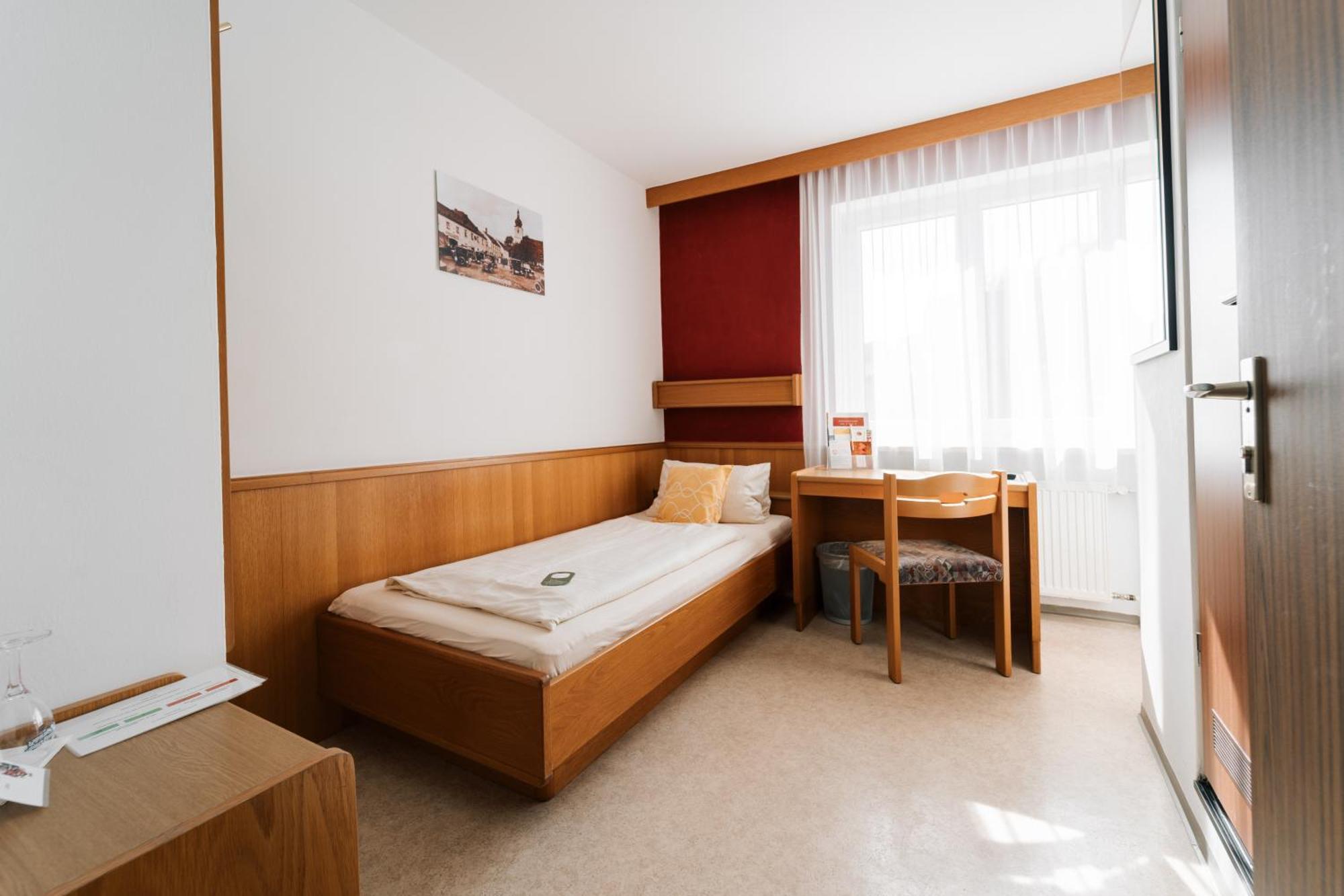 Hotel Weisses Ross Konnersreuth Ngoại thất bức ảnh